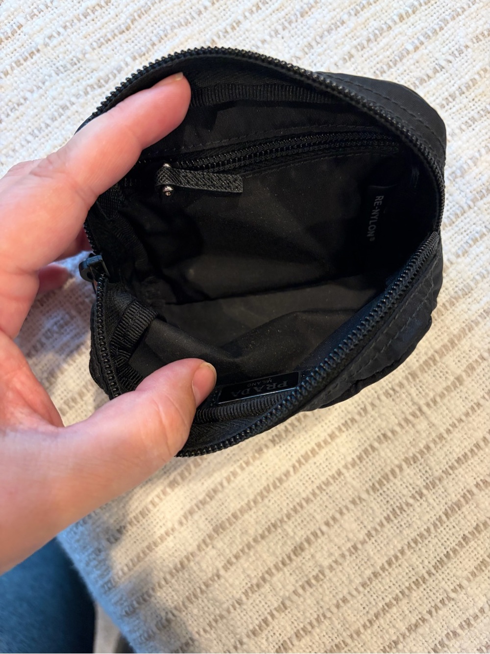 Re-Nylon pouch - Picture 8 of 11